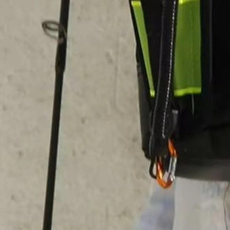 Fishing Bag Waterproof - กระเป๋าคาดลำตัวสำหรับตกปลา น้ำหนักเบา กันน้ำ พร้อมช่องเก็บของภายใน ห่วงคล้องภายนอก และที่ยึดคีมสำหรับนักตกปลา